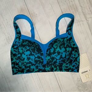 NWT Lululemon Ta Ta Tamer III. Size 32DD.